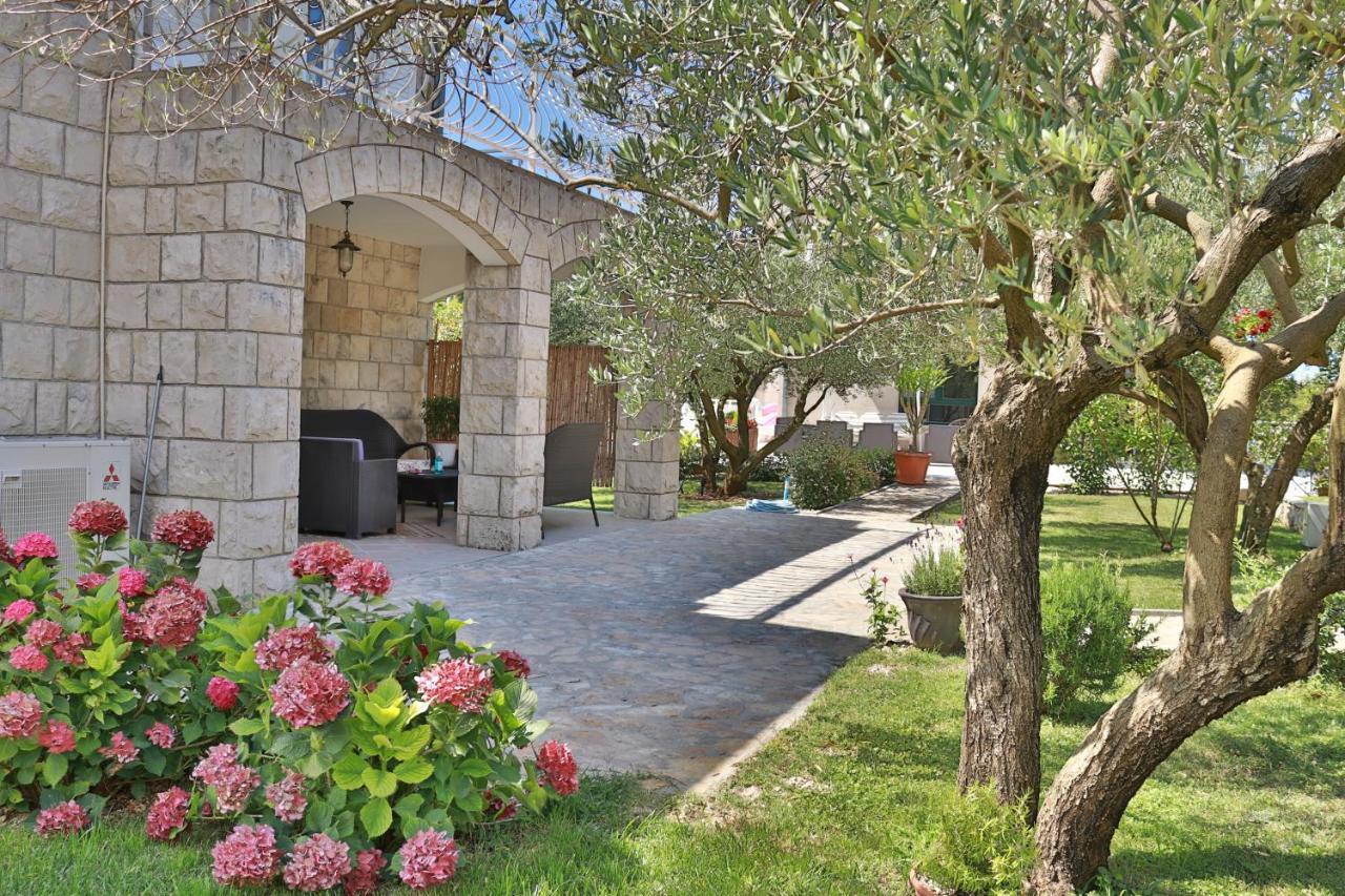 Villa Grand Pinea Čilipi Esterno foto