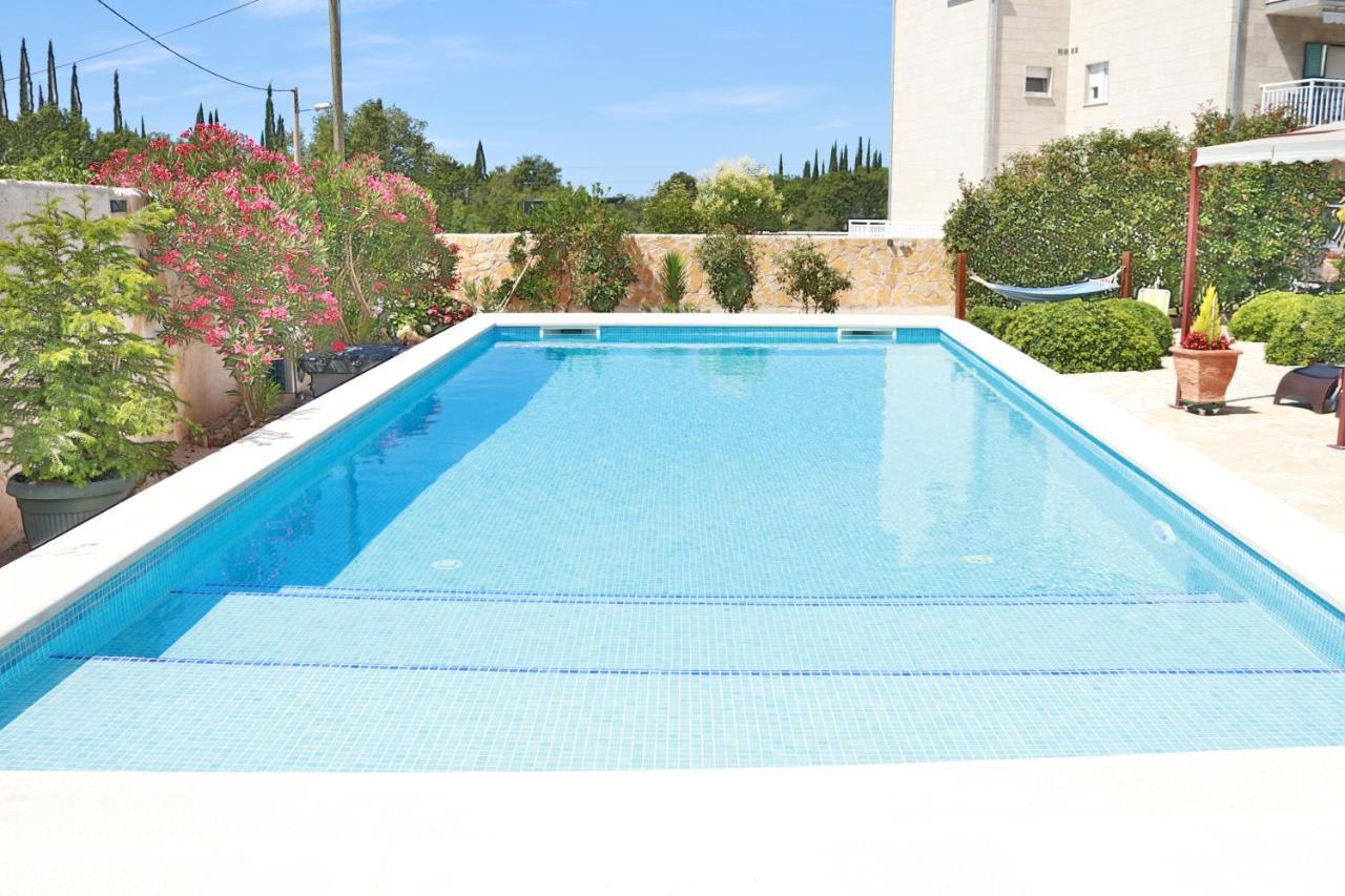 Villa Grand Pinea Čilipi Esterno foto