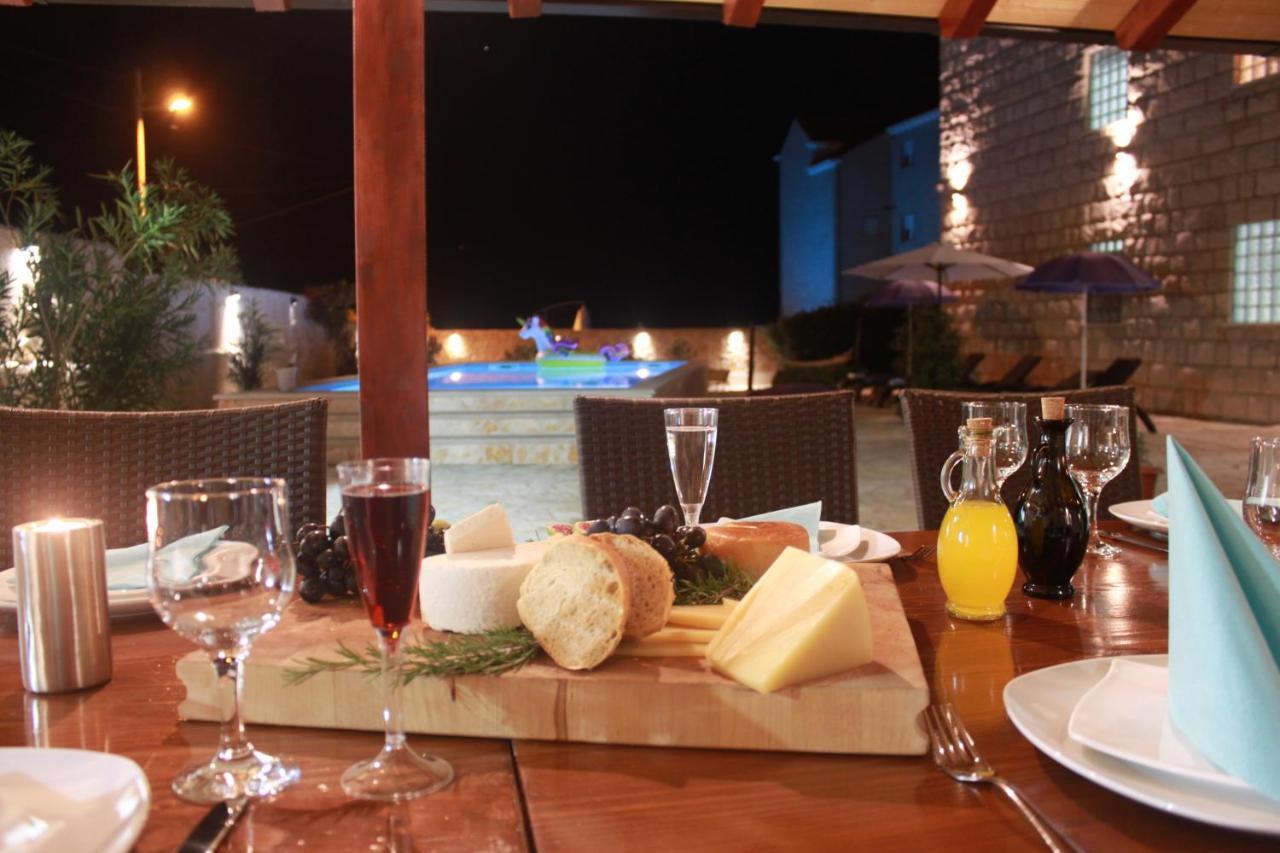 Villa Grand Pinea Čilipi Esterno foto